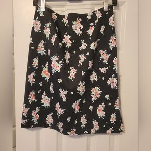 Leggiadro Floral Patterned, Black Skirt, Size 2